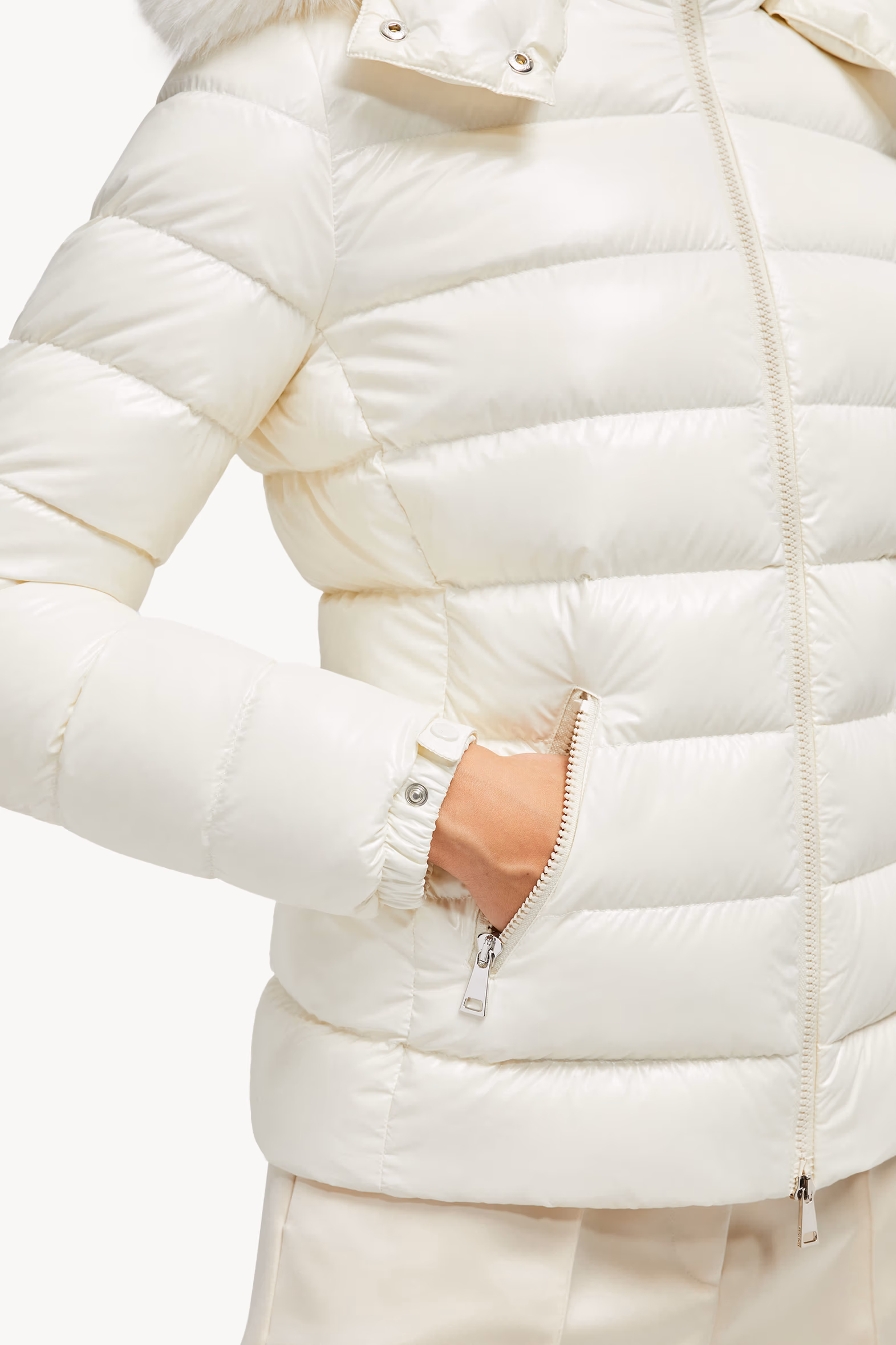 Doudoune courte à capuche en matière synthétique Badyf Femmes Blanc Moncler 6